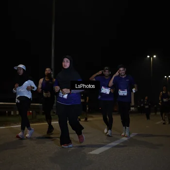 Runner Photo 7354899