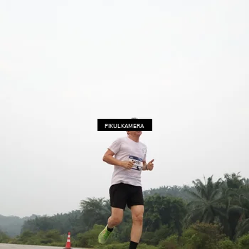 Runner Photo 7354906