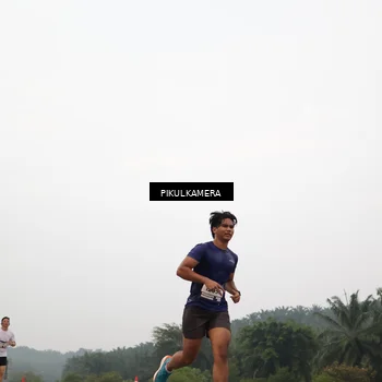 Runner Photo 7354909