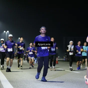 Runner Photo 7354910
