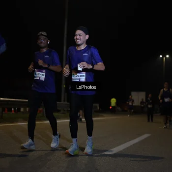 Runner Photo 7354923