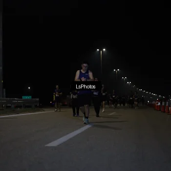 Runner Photo 7354929