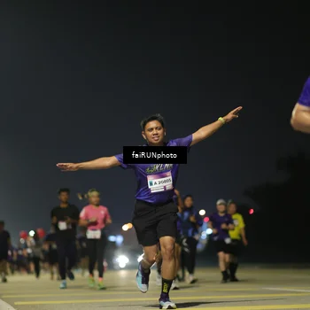 Runner Photo 7354930
