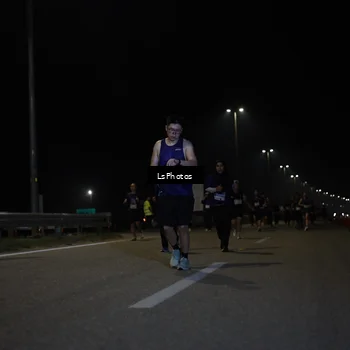 Runner Photo 7354946