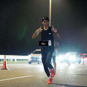 Runner Photo 7354949