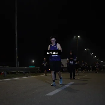 Runner Photo 7354979