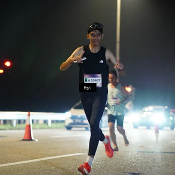 Runner Photo 7354982