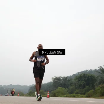Runner Photo 7355011