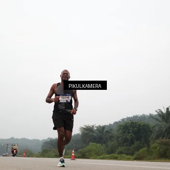 Runner Photo 7355013