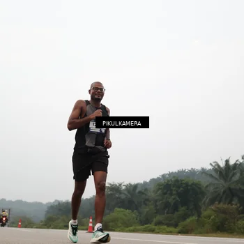 Runner Photo 7355096