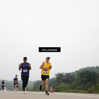 Runner Photo 7355106