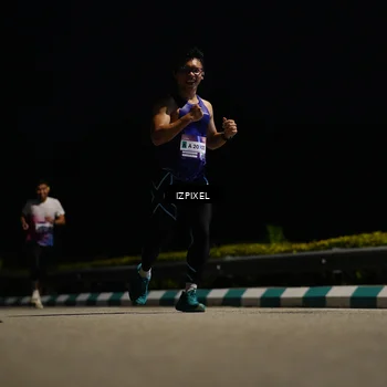 Runner Photo 7355534