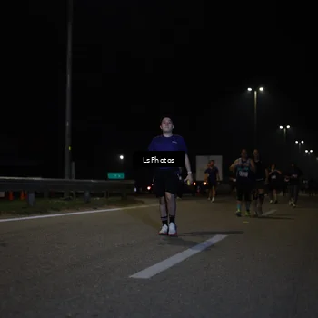 Runner Photo 7355573