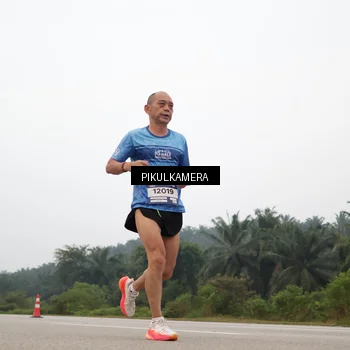 Runner Photo 7355676