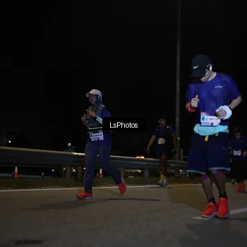 Runner Photo 7355801
