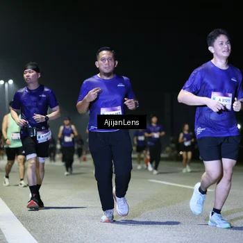 Runner Photo 7355824