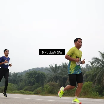 Runner Photo 7356000