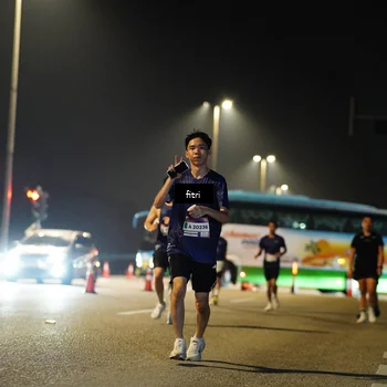 Runner Photo 7356003