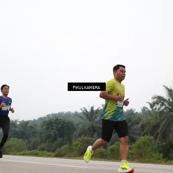 Runner Photo 7356021