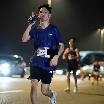Runner Photo 7356024