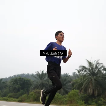 Runner Photo 7356042