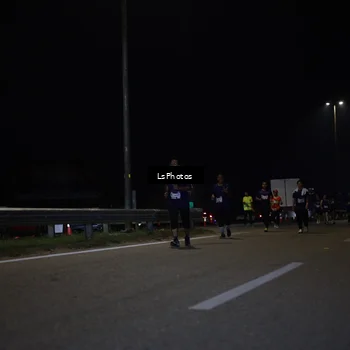Runner Photo 7356053