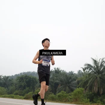 Runner Photo 7356062