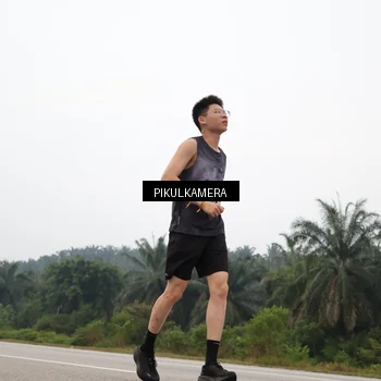 Runner Photo 7356076