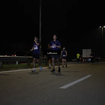 Runner Photo 7356098