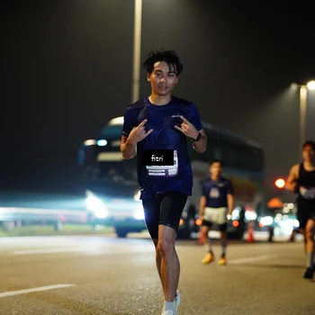 Runner Photo 7356100