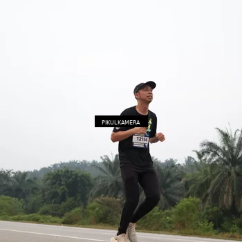 Runner Photo 7356104