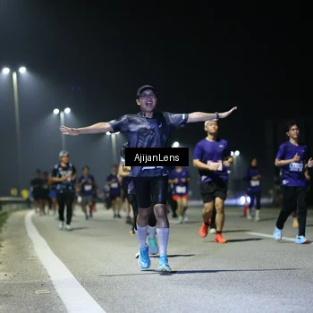 Runner Photo 7356123