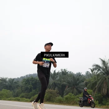 Runner Photo 7356128