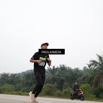 Runner Photo 7356137