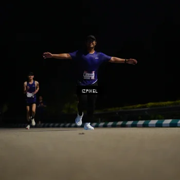 Runner Photo 7356154