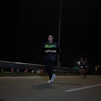 Runner Photo 7356267