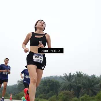 Runner Photo 7356276