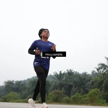 Runner Photo 7356299