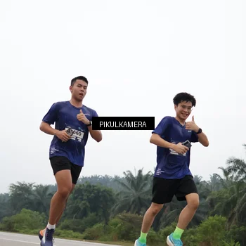 Runner Photo 7356306