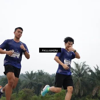 Runner Photo 7356346