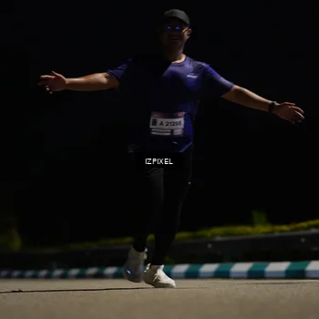 Runner Photo 7356347