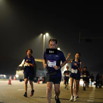 Runner Photo 7356378