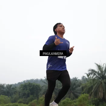 Runner Photo 7356379