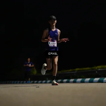 Runner Photo 7356406