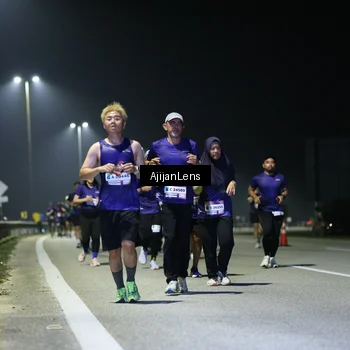 Runner Photo 7356494