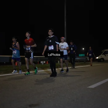 Runner Photo 7356541