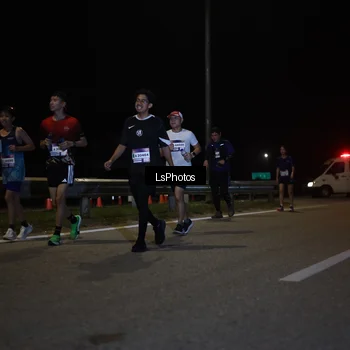 Runner Photo 7356544