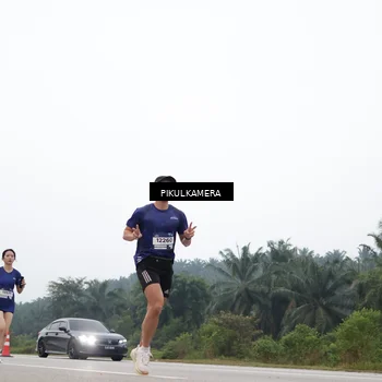 Runner Photo 7356571