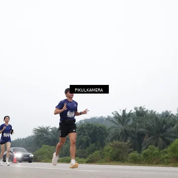 Runner Photo 7356572