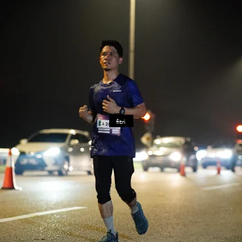 Runner Photo 7356573